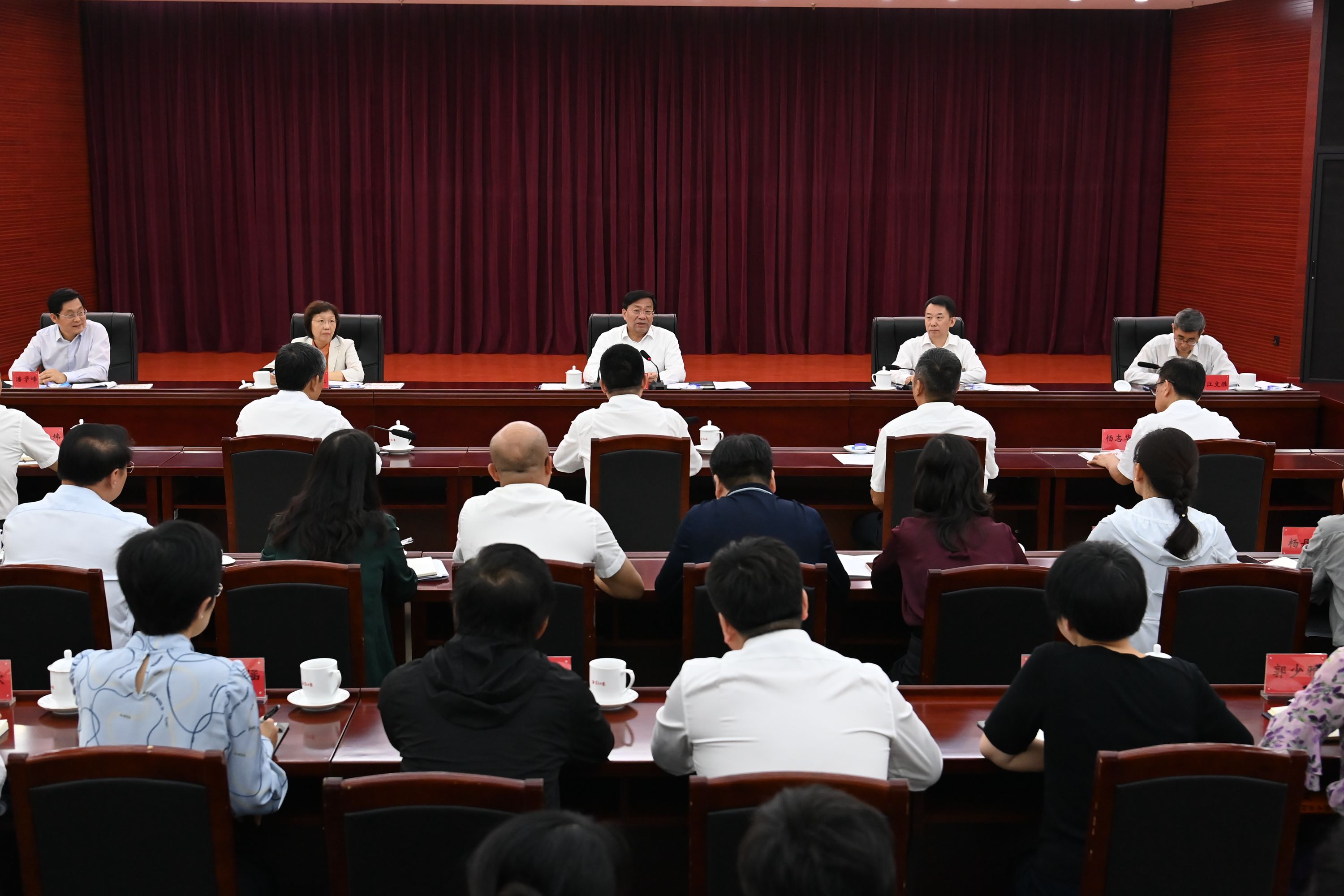 韩俊在农民日报社调研时强调 扎实做好新征程“三农”新闻宣传工作 为推进乡村全面振兴营造良好舆论氛围